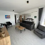 Otel Ni Marin 5*