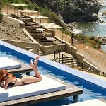 Otel Ni Marin 5*