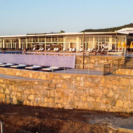 Ni Marin Hotel 5*